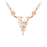 Zlatý dámský náhrdelník DF 4527, písmenko V, růžové zlato, s řetízkem a briliantem