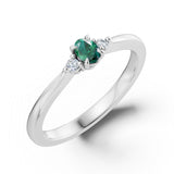 Zlatý dámský prsten DF 6126 z bílého zlata, smaragd s diamanty