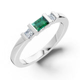 Zlatý dámský prsten DF 6160 z bílého zlata, zelený safír s diamanty